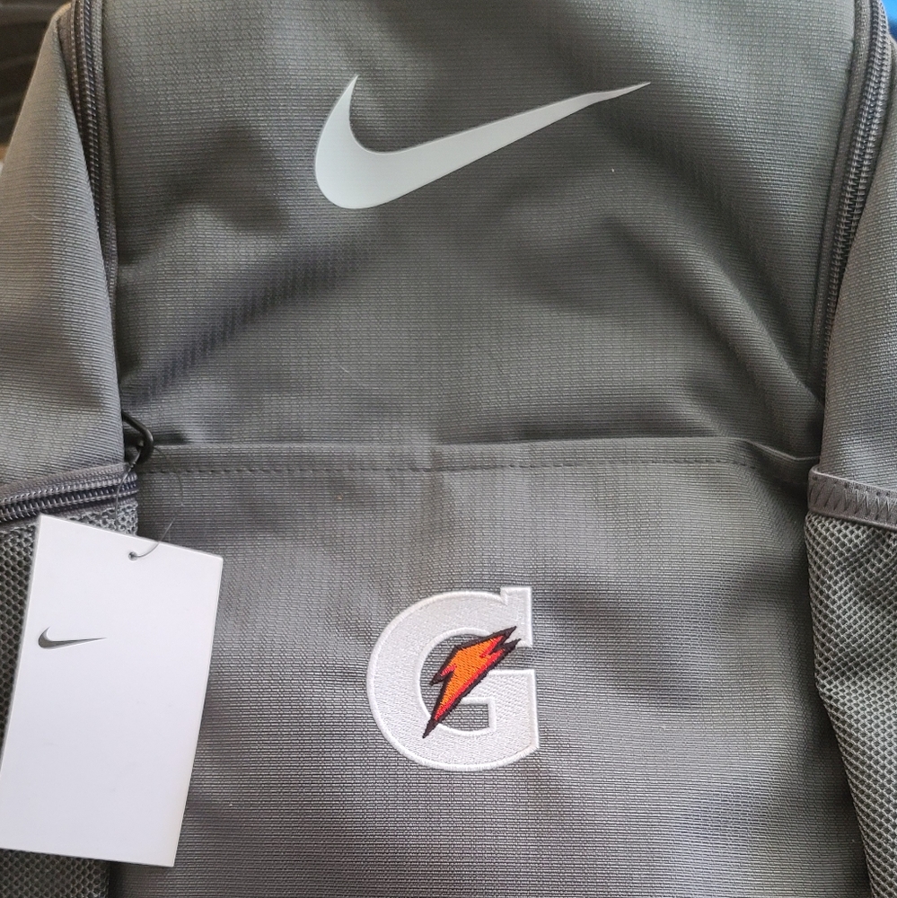 Nike Gatorade backpack. Brand new and towel